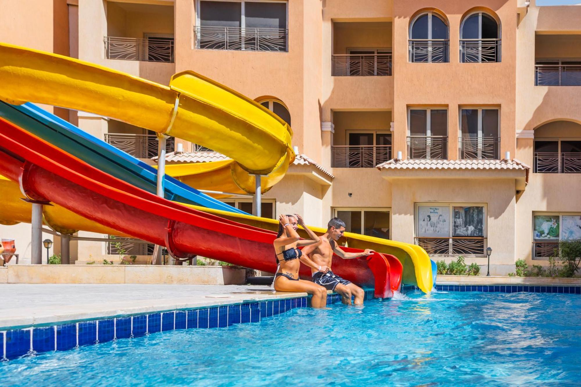 La Rosa Boho Aqua Park Szálloda Gurdaka