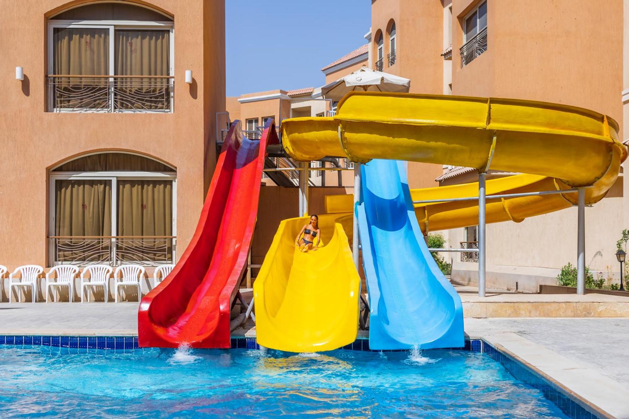La Rosa Boho Aqua Park 3* Gurdaka